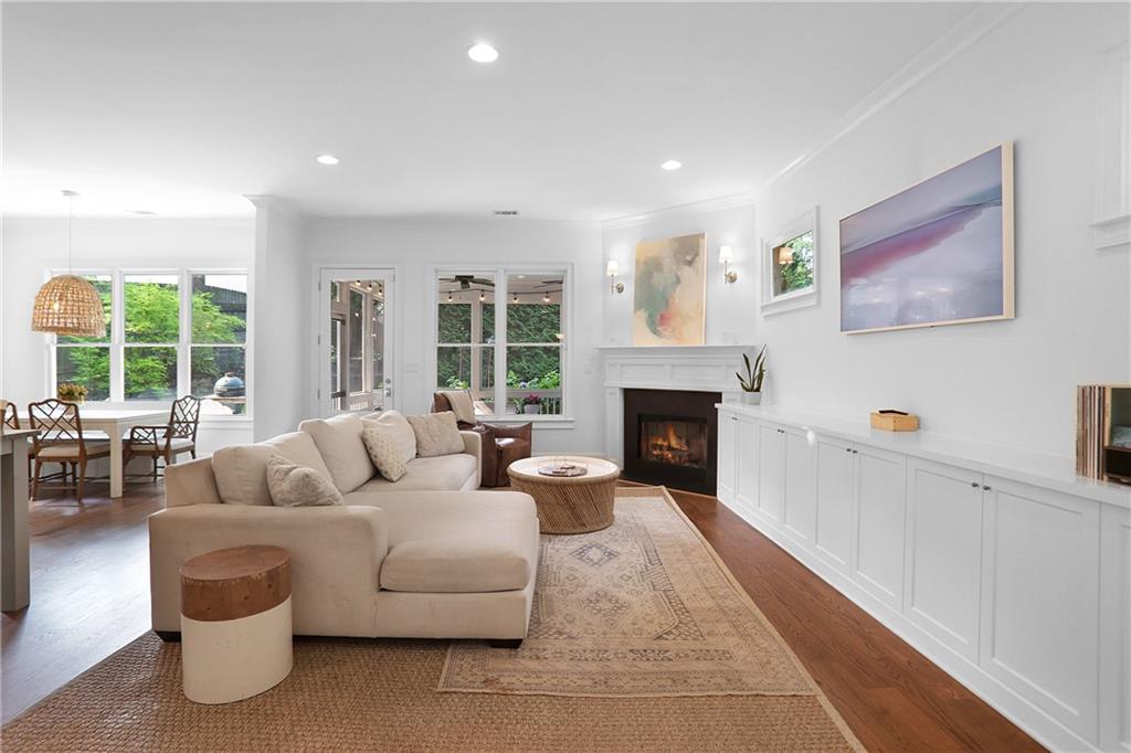1894 Dyer Circle
