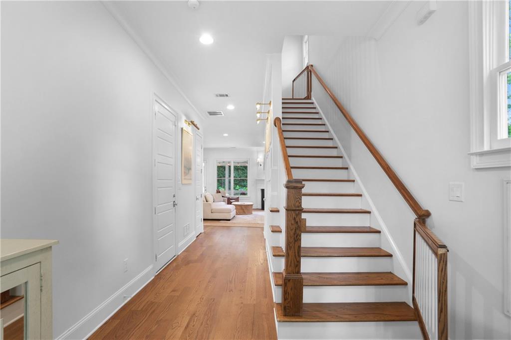 1894 Dyer Circle