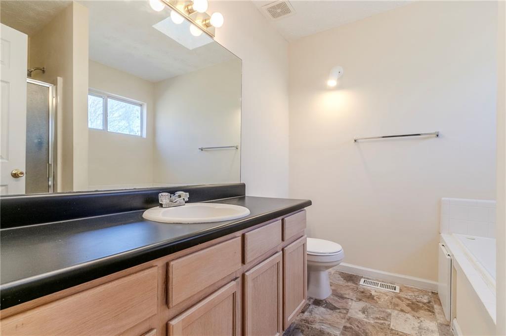 6138 Raleigh Oaks Court, Lithonia, Georgia image 14