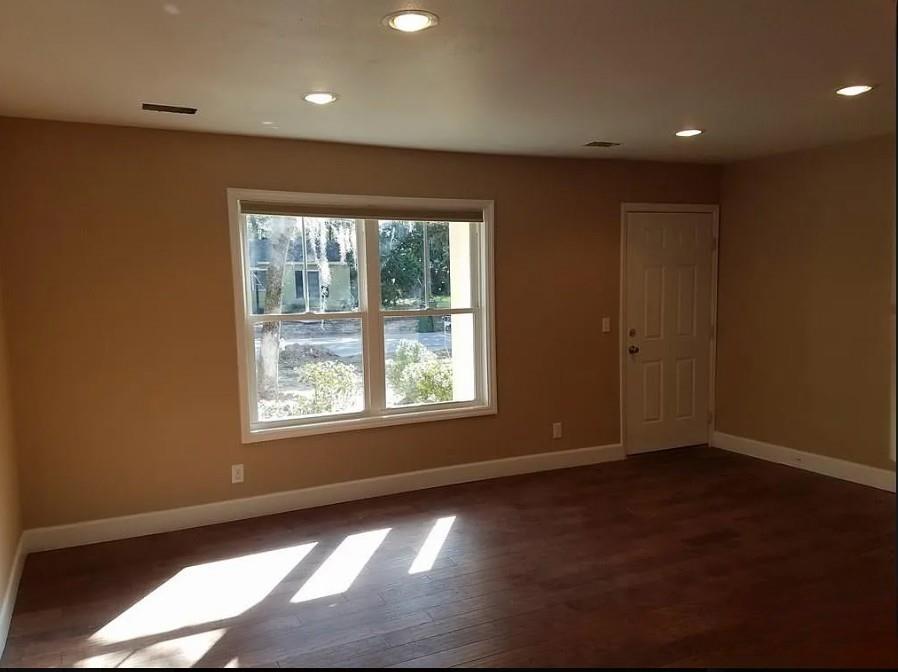 3 Lawrence Drive