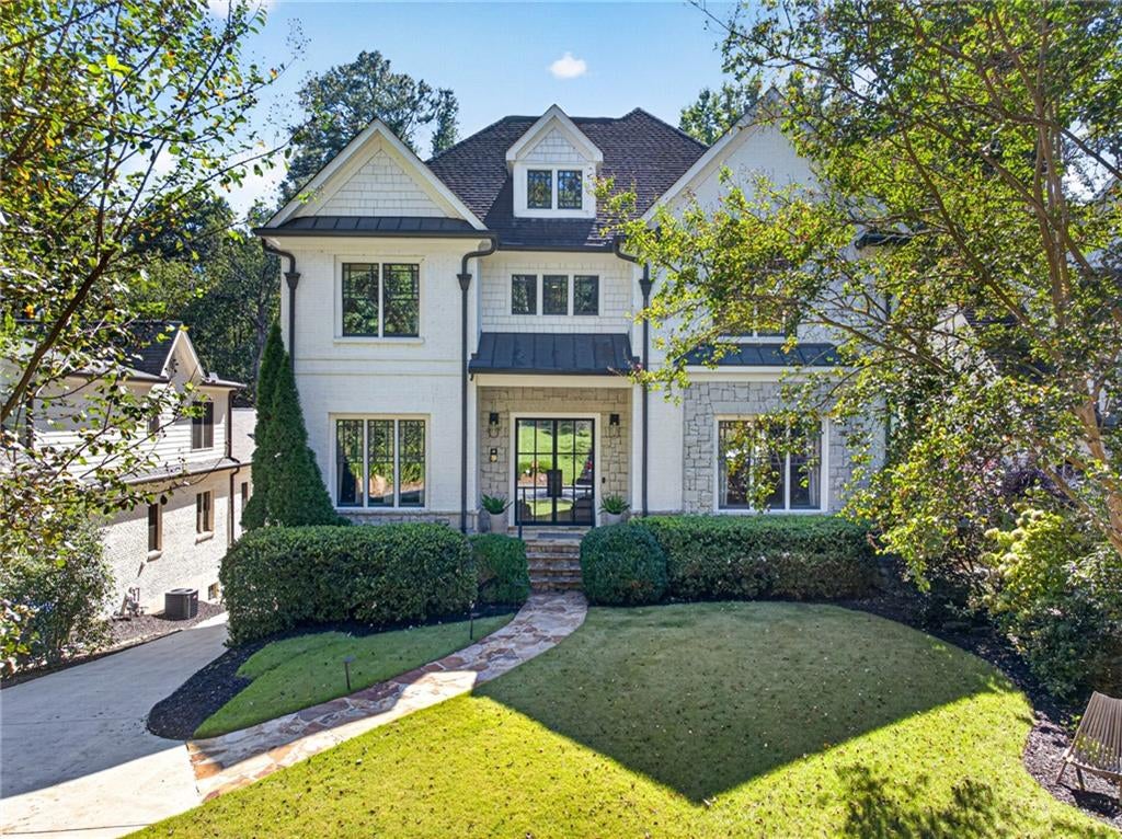 351 Valley Brook Drive NE