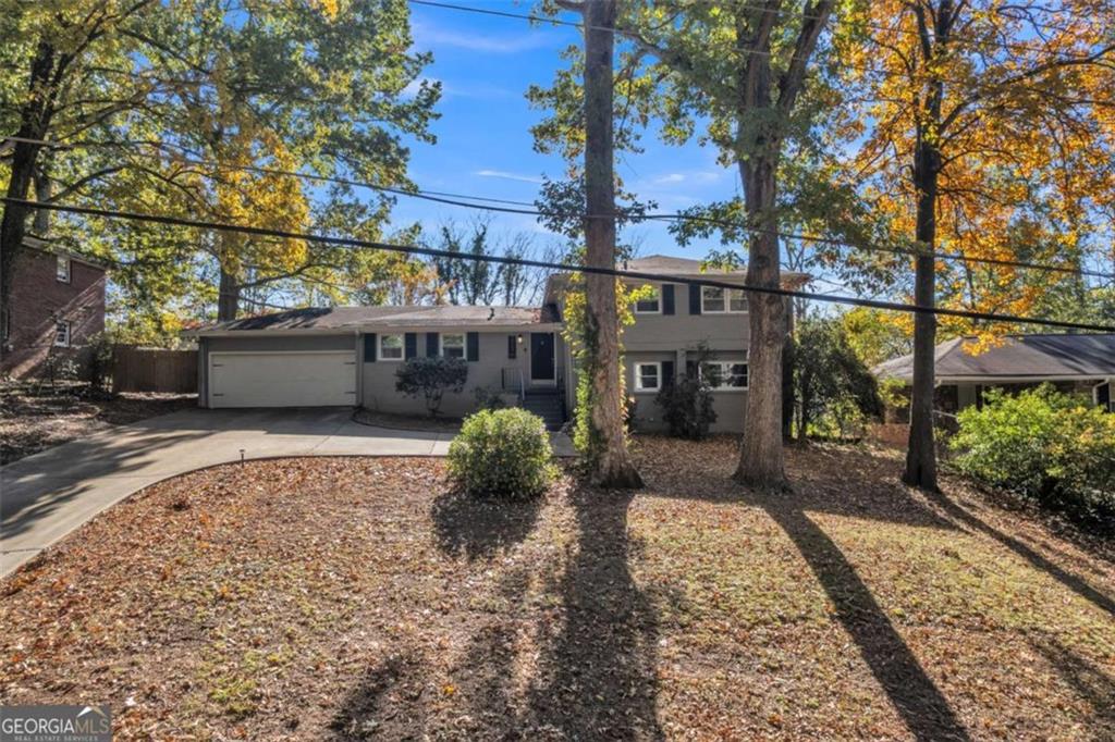 2363 Oakridge Court
