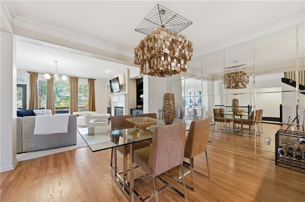 6187 Trumbul Oaks Court