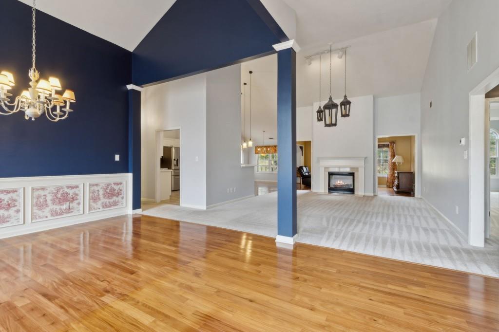 2422 Oak Bluff Drive