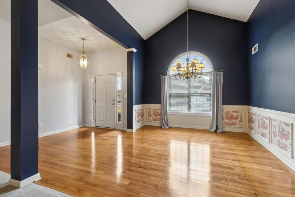 2422 Oak Bluff Drive