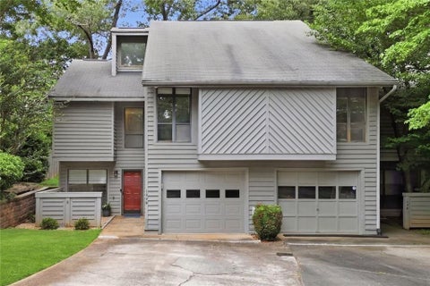 Townhouse For Sale - 1098 Creatwood Place<br/> Smyrna, GA 30080