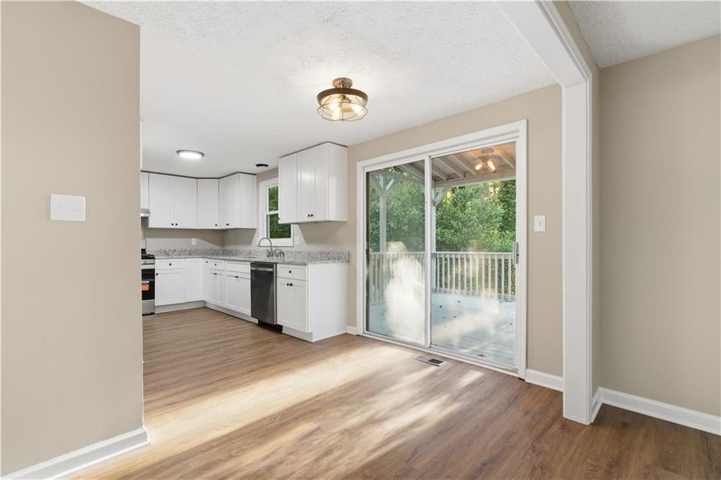 1455 Parkmont Drive, Roswell, GA, 30076 1455 Parkmont Drive