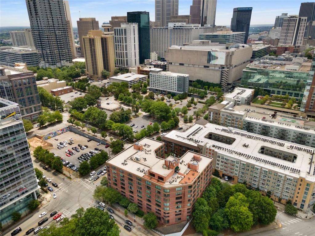 115 W Peachtree NW 704