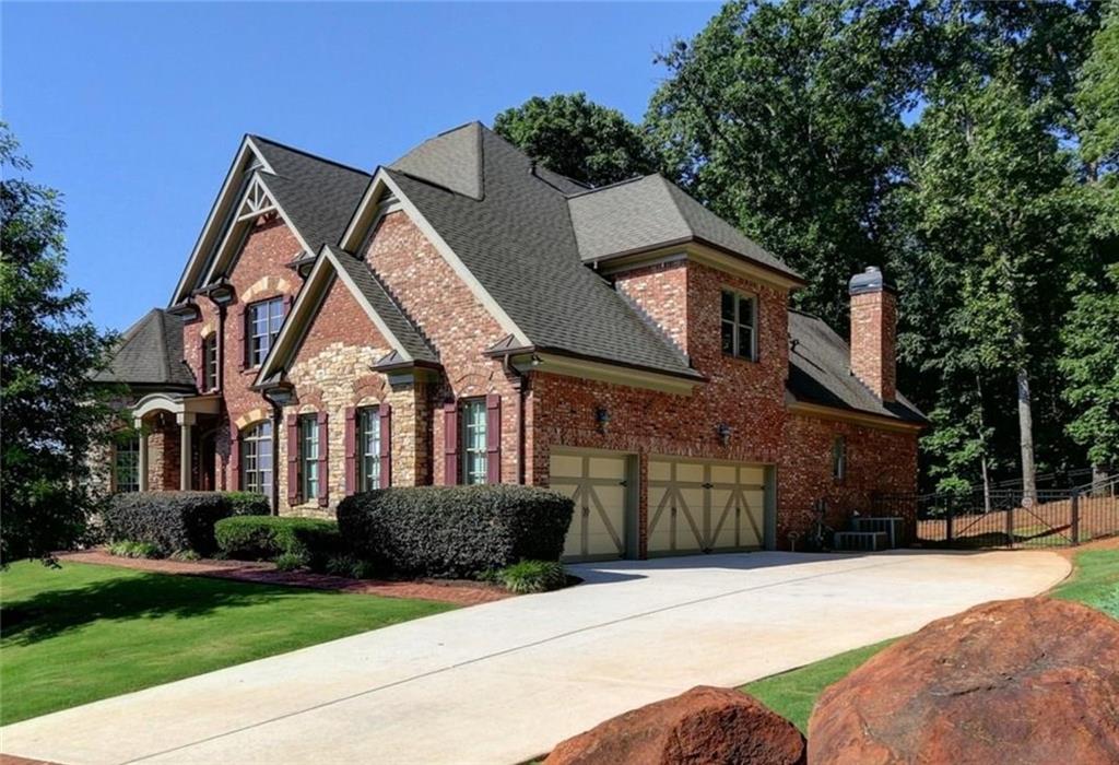 319 Summer Garden Drive