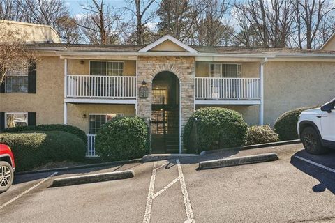 Condo For Sale - 3115 Seven Pines Court #207<br/> Atlanta, GA 30339