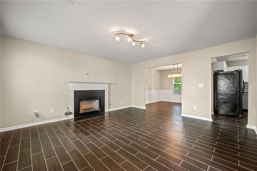 1086 Erie Circle
