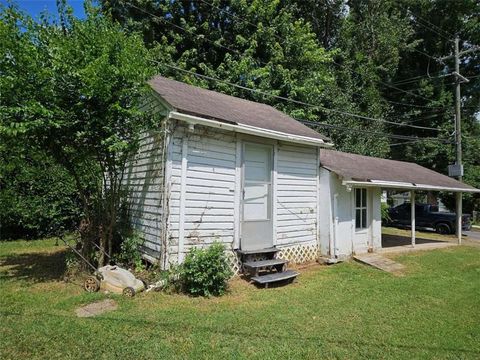 A home in Lindale