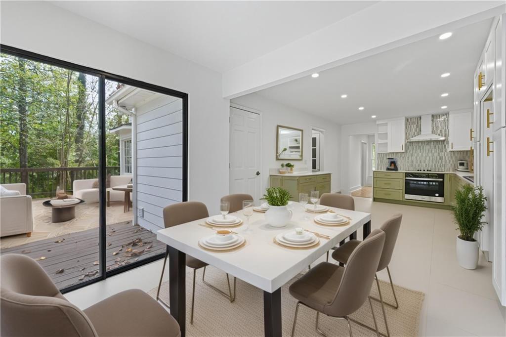 51 SE Queen Anne Drive