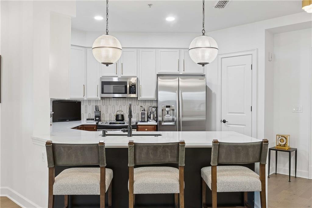 200 River Vista Drive 727
