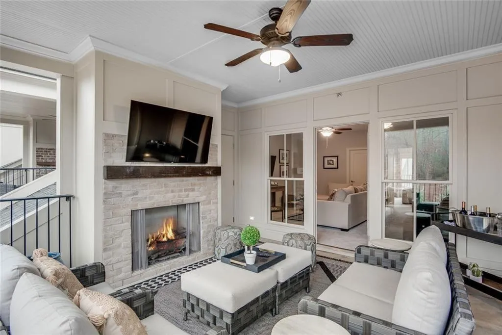 Senoia, Georgia 30276, United States, 3 Bedrooms Bedrooms, ,4 BathroomsBathrooms,Residential,Active,185891