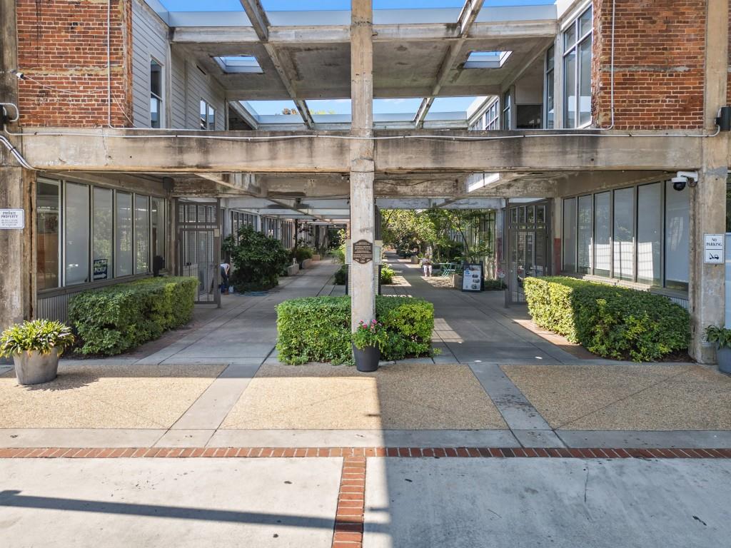 659 Auburn Avenue NE