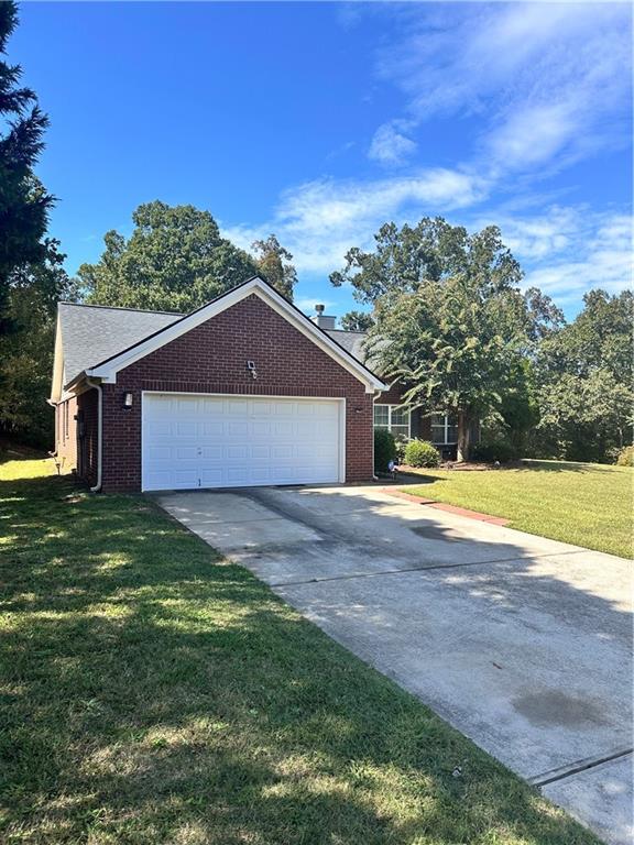 215 Claystone Trace