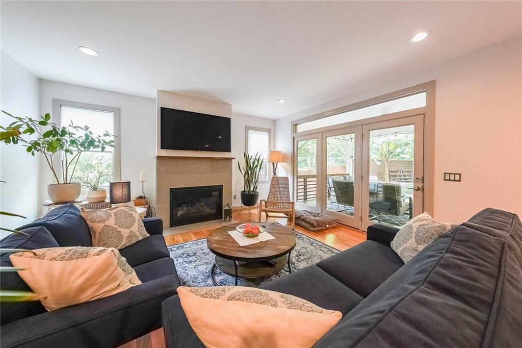 1267 Thomas Road