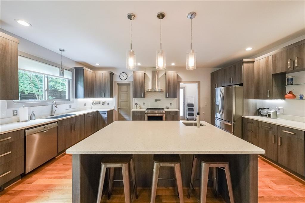 1267 Thomas Road