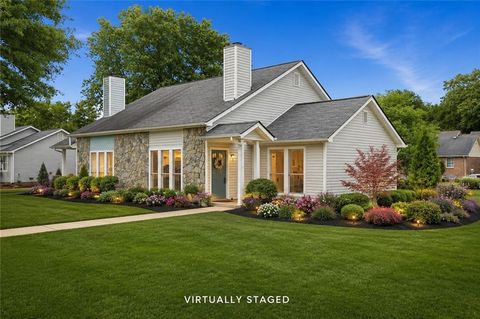 Townhouse For Sale - 13 Ember Way<br/> Cartersville, GA 30120