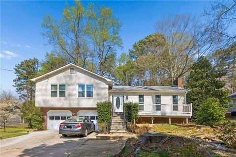 Homes For Sale - 254 Devant Place<br/> Lilburn, GA 30047