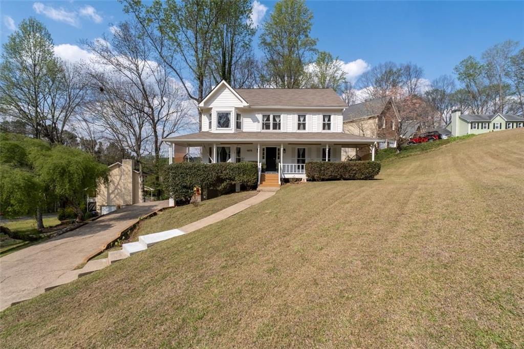 4818 Village Square NW