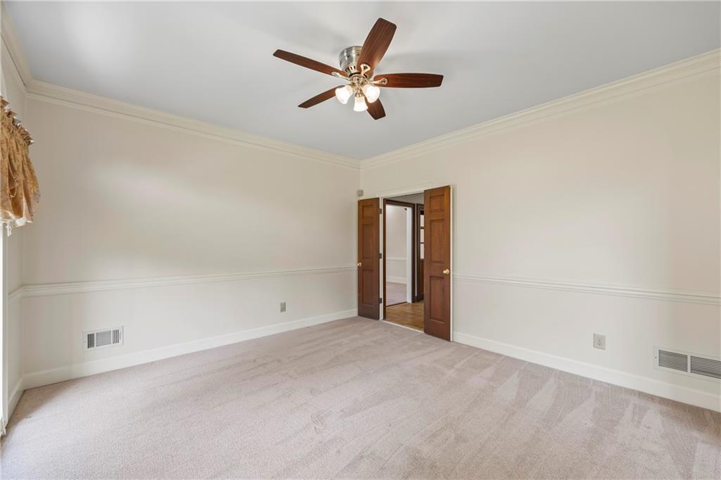 1402 Bromley Drive, Snellville, Georgia image 11