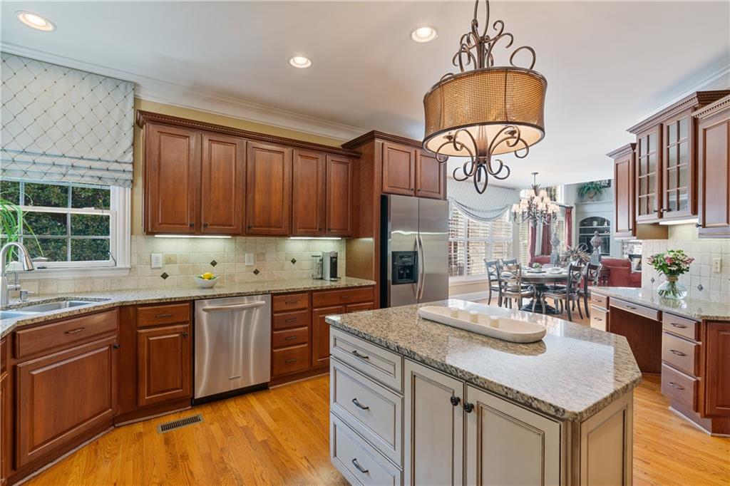 12800 Wyngate Trail, Alpharetta, Georgia image 8
