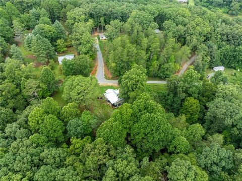 A home in Mccaysville