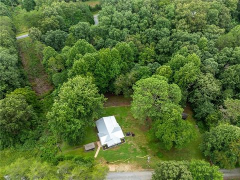 A home in Mccaysville