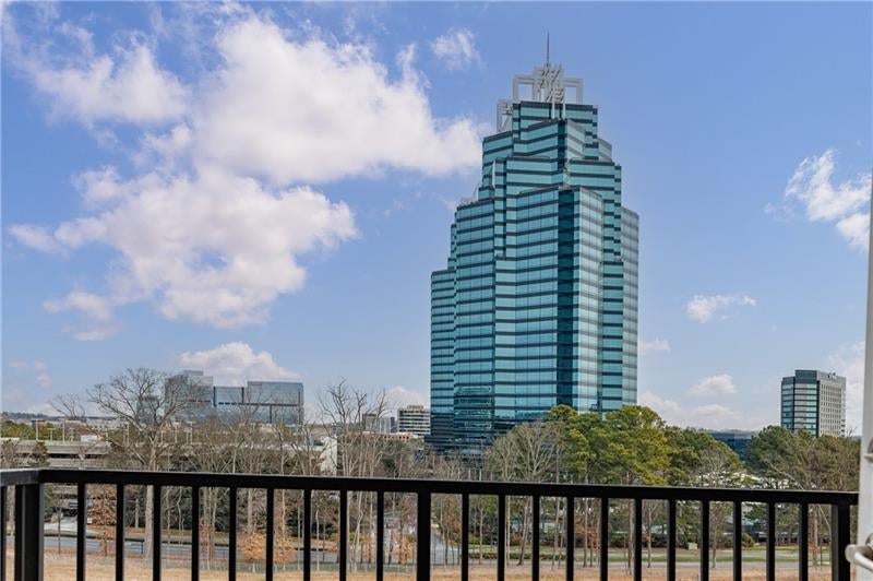 799 Hammond Drive 423