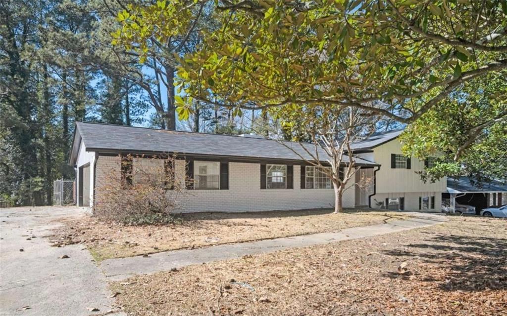 1887 KING CHARLES Road SW