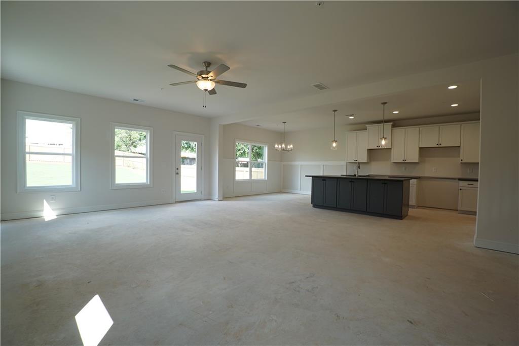 45 Aviation Road SE