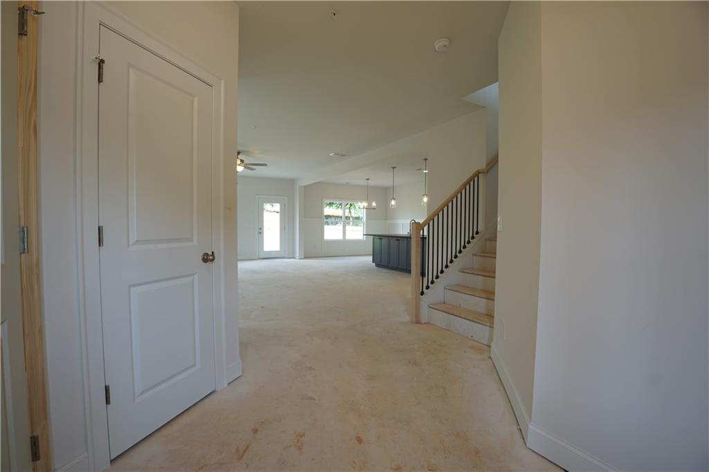45 Aviation Road SE