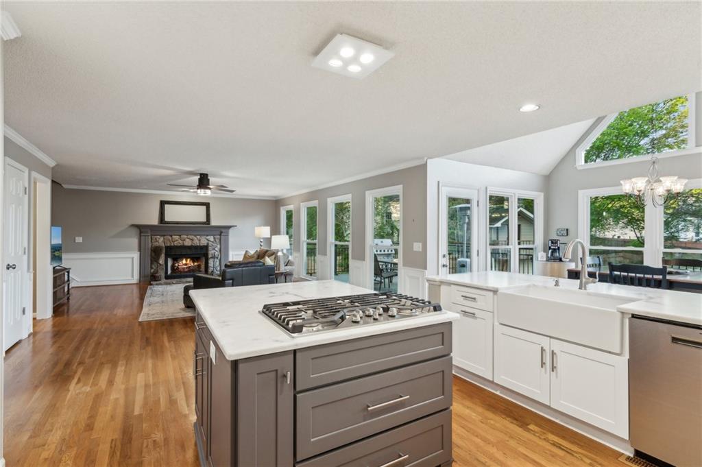 422 Laurian Way, Kennesaw, Georgia image 14
