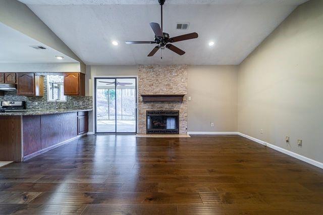 309 Picketts Crossing