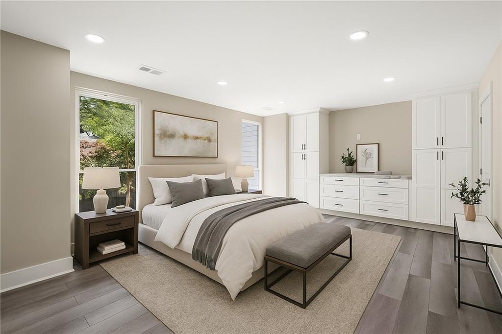 1009 Riverbend Club Drive SE