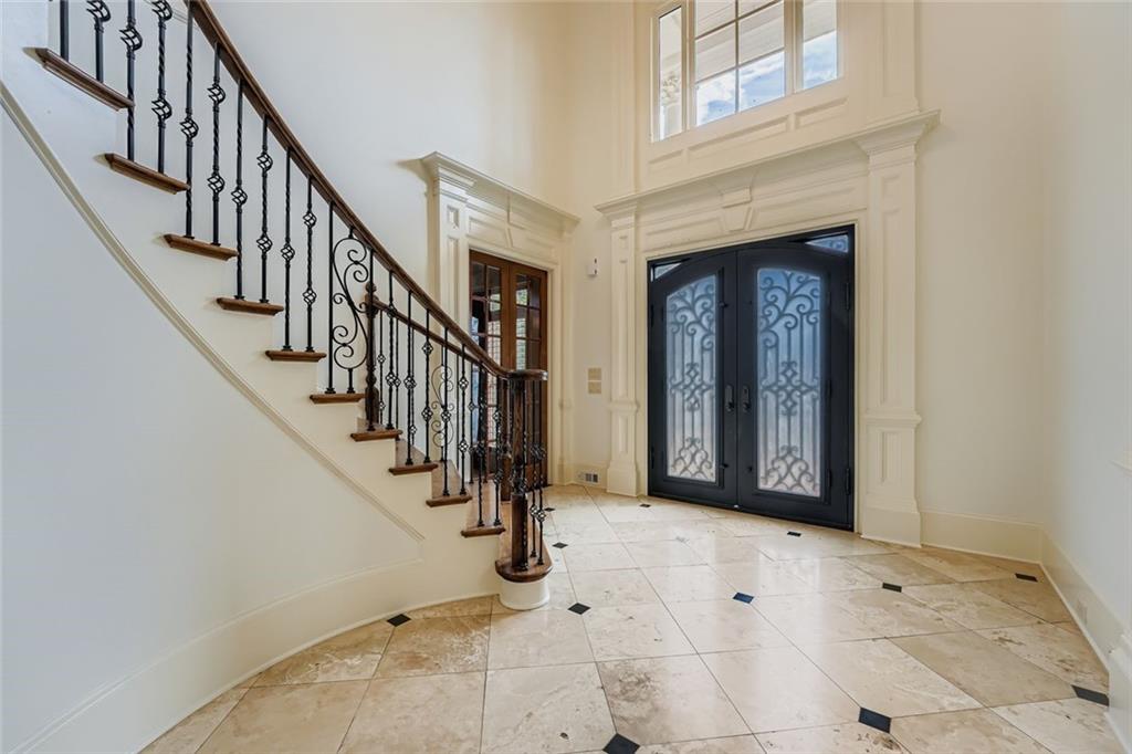 12620 Old Surrey Place