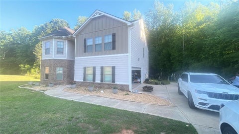 Homes For Sale - 130 Bridgemill Drive<br/> Covington, GA 30014