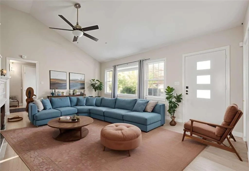 East Point, Georgia 30344, United States, 3 Bedrooms Bedrooms, ,1 BathroomBathrooms,Residential,Active,119004