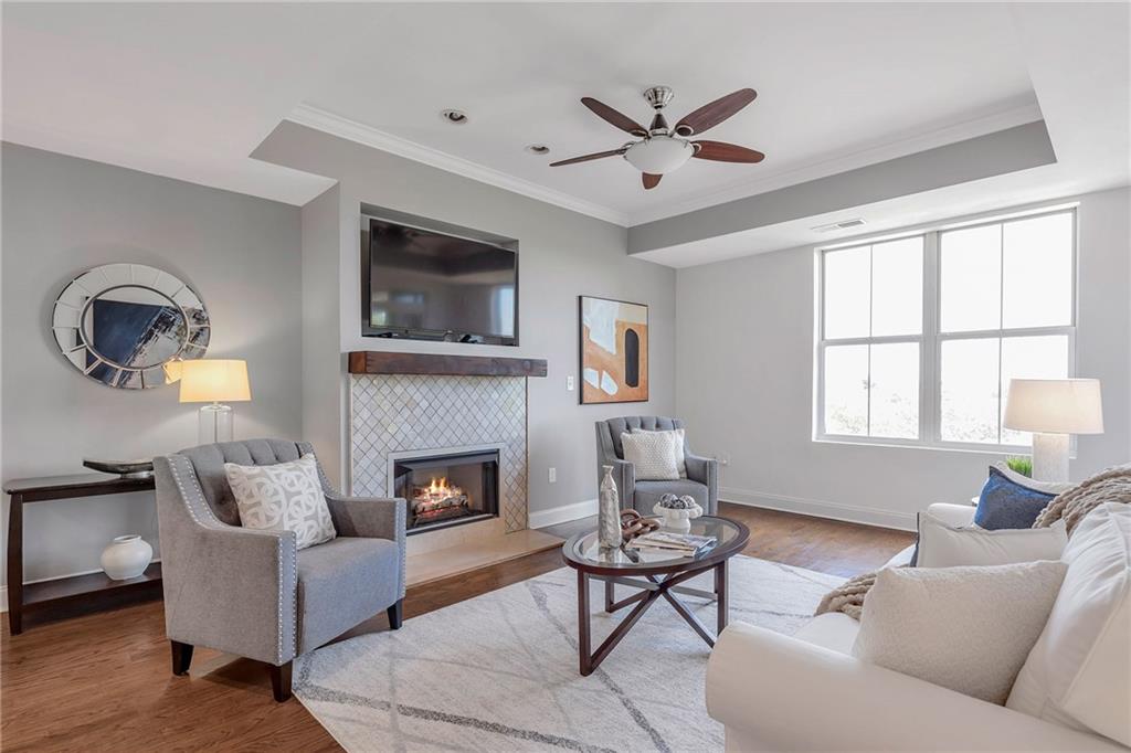 2881 Peachtree Road NE 702