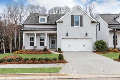 Homes For Sale - 879 Eastman Court<br/> Hoschton, GA 30548