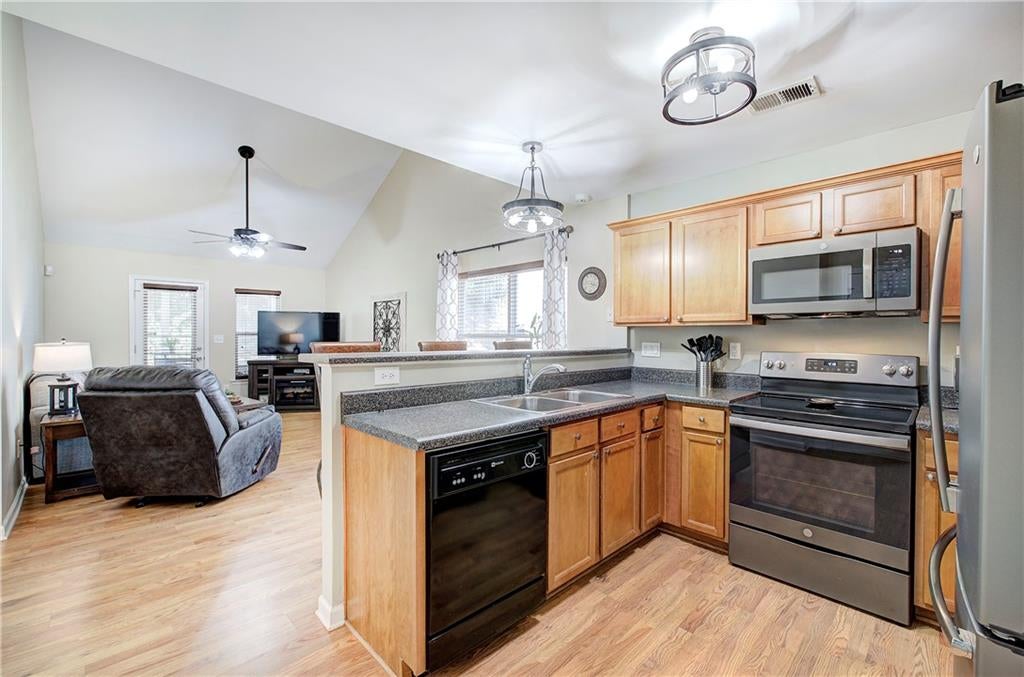 126 Oakview Passage