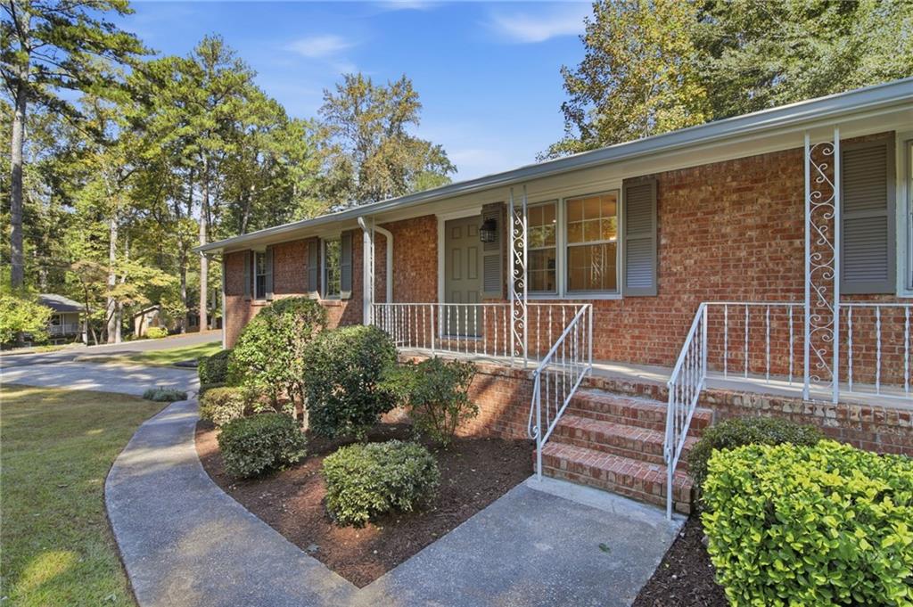 31 Huntwood Drive SE