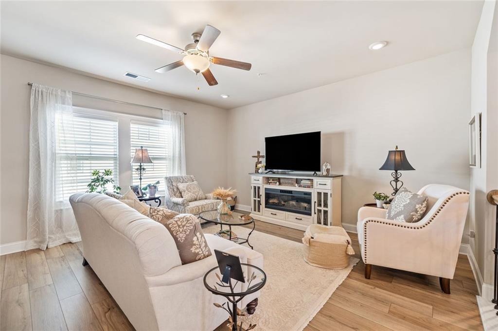 Ridgewalk Landing - Residential Lease