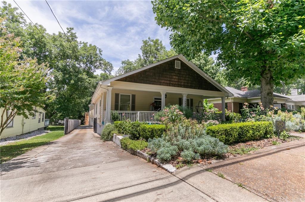 1084 Sanders Avenue SE A-B