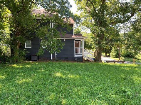 574 Foundry Street NW Atlanta GA 30314