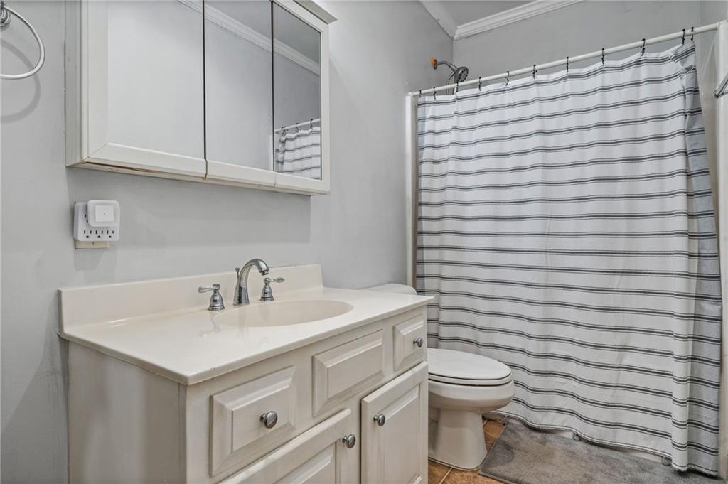 Kingston Square - Residential