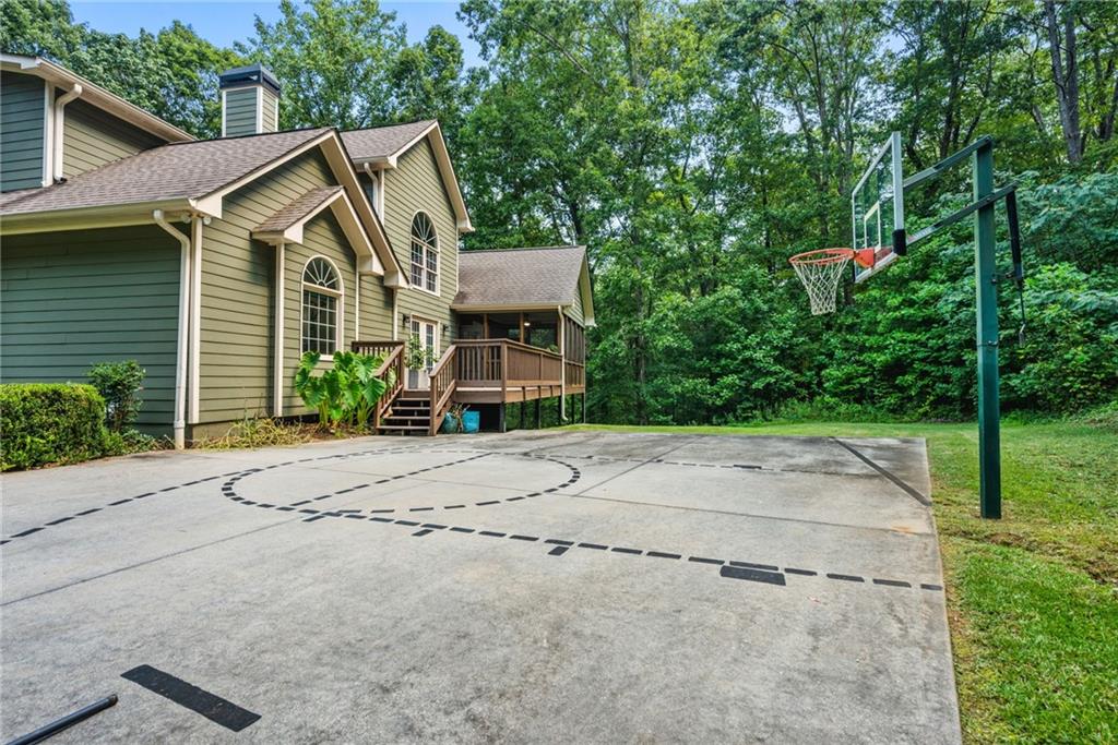 Kingston Square - Residential