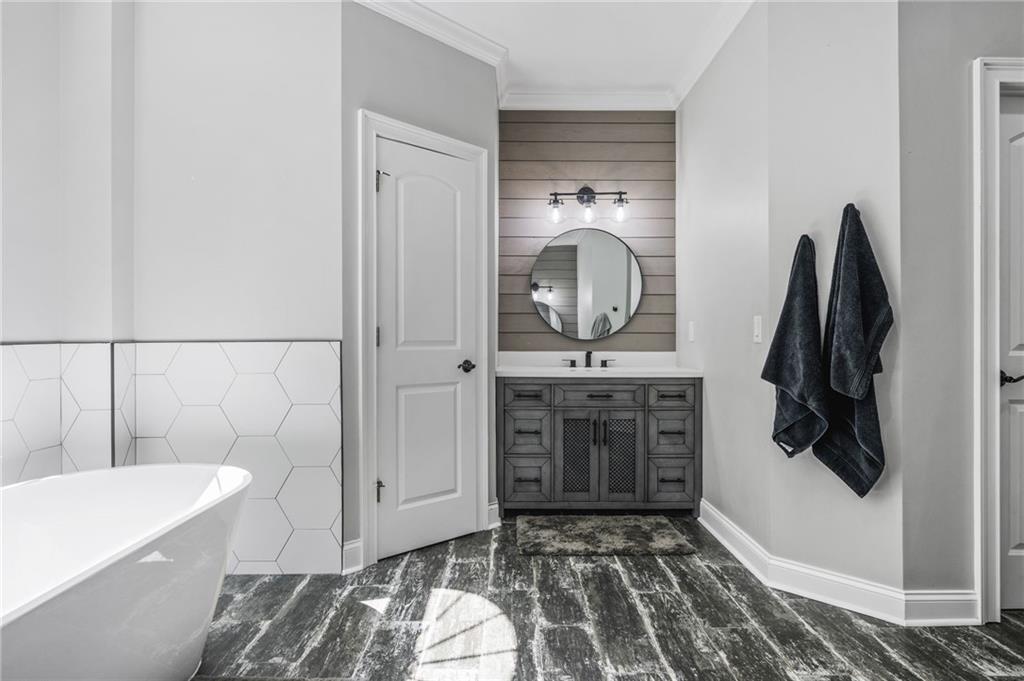 Kingston Square - Residential